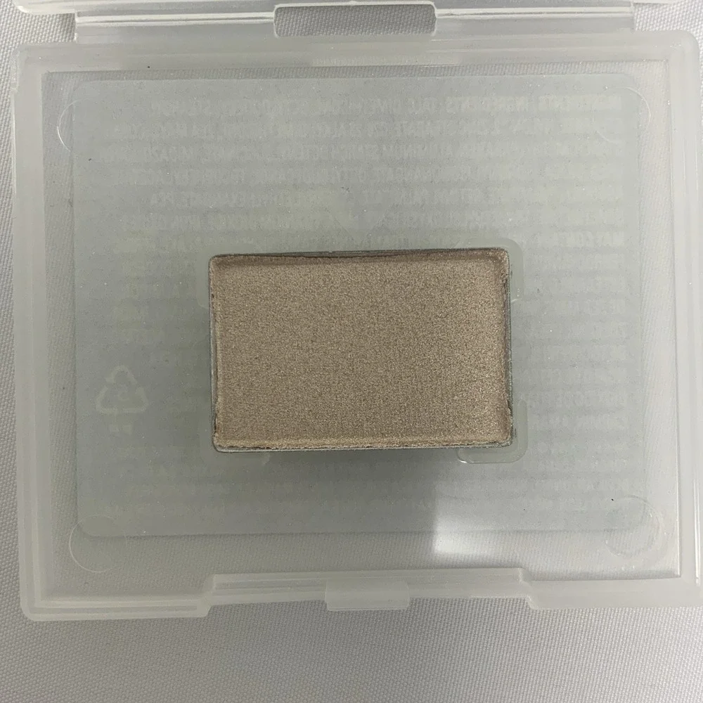 Mary Kay‎ Mineral Eye Color Eye Shadow Moonstone 013083 Light Shimmer